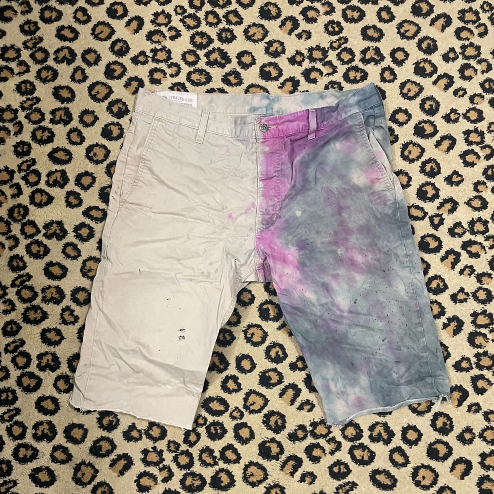 Levi tie dye tan cut offs